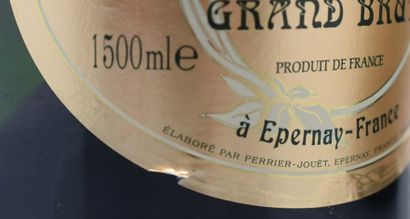 null 5 magnums CHAMPAGNE "Grand Brut", Perrier Jouët (étuis) Vendu en collaboration...