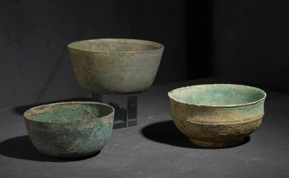  ﻿Lot de trois bols de formes différentes 
Vietnam, période Hán-Việt, 1°-3° siècle,...
