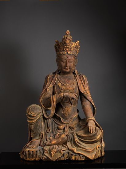 ﻿Bodhisattva 
Chine 
Bois avec traces de...