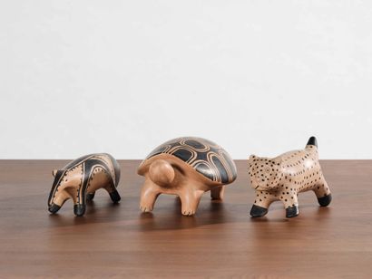 Brésil, Communauté indigène Haut-Xingu Three animal sculptures 
Ceramic and natural...
