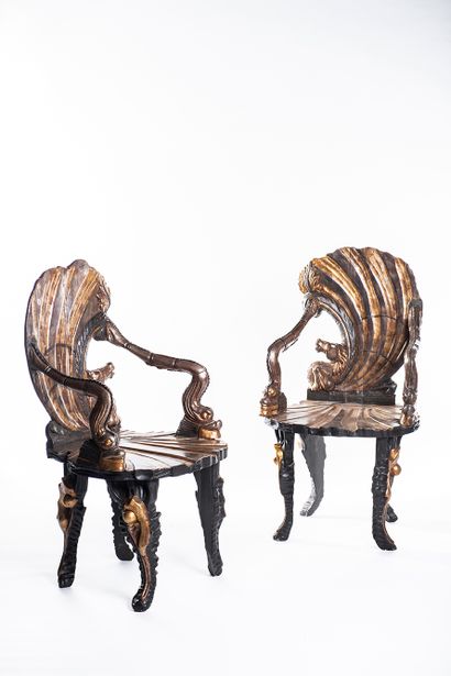 Pauly & Cie Grotto 
Paire de chaises 
Bois doré Date de création : vers 1900 H 108...