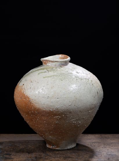Shiro Tsujimura
(1947 - ) Tsubo 
Grande Jarre 
Shigaraki 
Céramique à couverte 
naturelle...