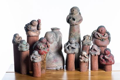 MEXIQUE Set of 13 sculptures 
Polychrome terracotta on pedestals 
 
 Date of creation...