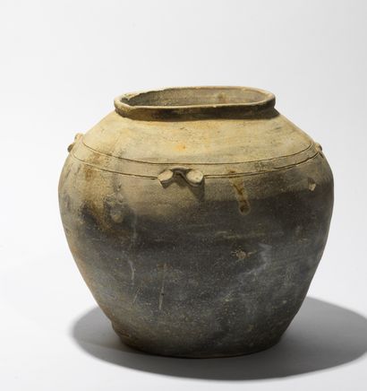 ﻿ Pot 
Vietnam, période Hán-Việt, 1°-3° siècle...