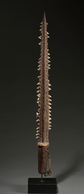 ﻿Arme de type épée courte 
Îles Kiribati...