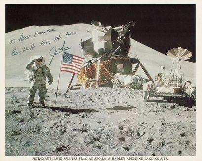 NASA Des astronautes américains. 
39 photos de portraits signés d'astronautes de... Gazette Drouot