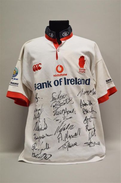 null Paul STEINMETZ
Maillot de l'équipe d'Ulster, n°13, porté et signé par 21 joueurs...