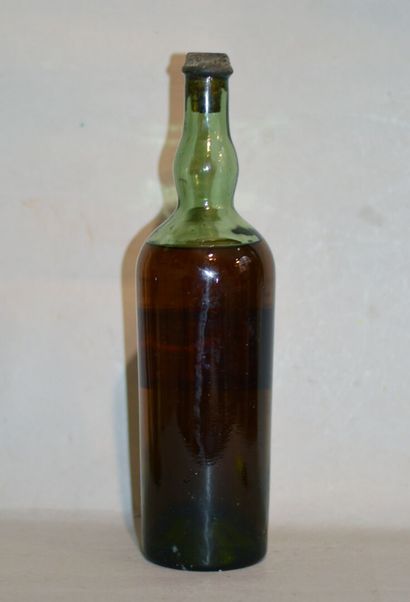 1 bouteille de Chartreuse période 1878-1903 1 bl Chartreuse period 1878-1903
