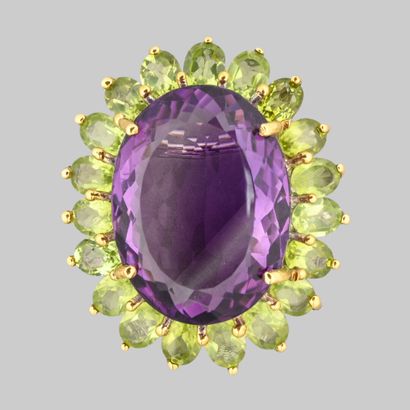 Silver brooch set with an amethyst, approx....