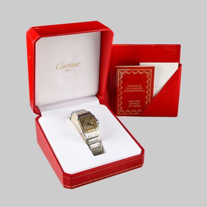 null CARTIER 
Ladies' watch, "Santos" model, gold and steel, 23.5 mm wide, champagne...