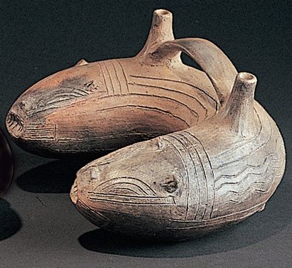 Vase funéraire en forme de serpents Céramique...