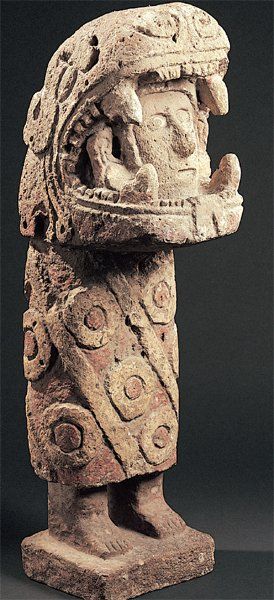 Importante statue anthropozoomorphe- Quetzalcoatl...