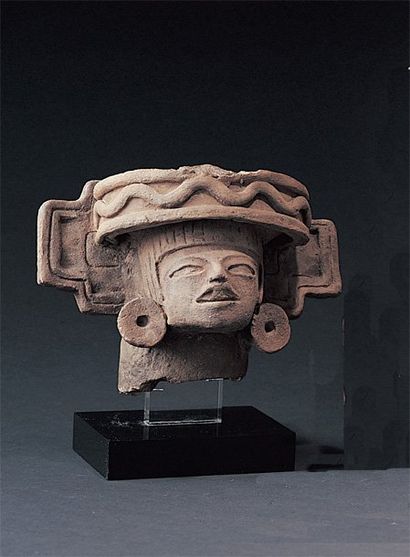 ART PRÉCOLOMBIEN d'Amérique du Sud, d'Amérique Centrale et de Mésoamérique Fragment...