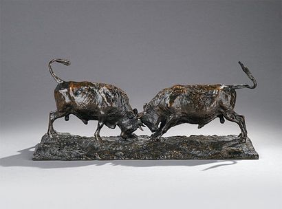 Jean-Baptiste BERRÉ (1777-1838) Combat de taureaux Bronze à patine brune nuancée...
