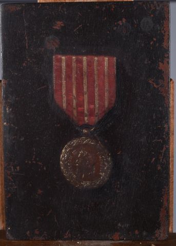 null Ecole française XIXème «  Médaille de la campagne d’Italie de 1859 » Huile sur...