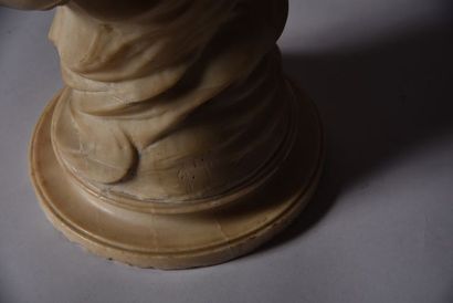 null J. GIOVANNINI (XIXe - XXe siècle). Grand groupe sculpté en albâtre en ronde-bosse...