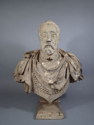 null Germain PILON (c.1535-1590), d'après. "Buste d'Henri II roi de France". Plâtre...