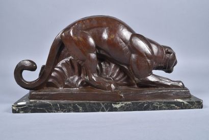 null André-Vincent BECQUEREL (1893-1981). "Panthère à l'affût". Epreuve en bronze...