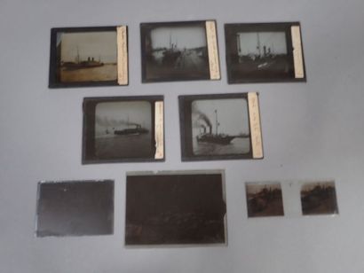 null [PHOTOGRAPHIE] Ensemble de cinq plaques photographiques positives sur verre...