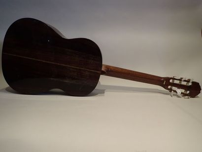 null Guitare folk de marque HONDO (en l'état) (L : 100 cm)