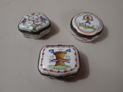 null Ensemble de 3 boites en porcelaine commémoratives de la Révolution française...