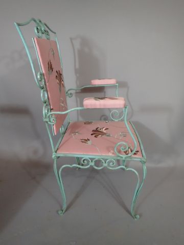 null René PROU (1889-1947), attribué à. Ensemble de trois fauteuils en fer relaqué...