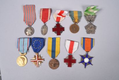 null FRANCE. Lot de dix médailles diverses dont commémoratives : Combattant de la...