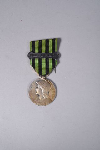 null FRANCE. Médaille commémorative de la guerre de 1870 – 1871 en Argent . Gros...