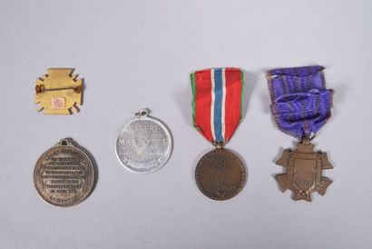 null FRANCE . Lot de cinq décorations-   Médailles Joffre -  Médaille de Camerone...