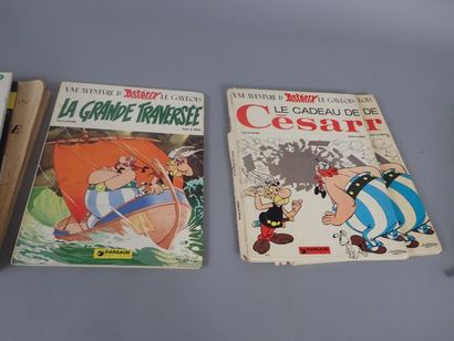 null René GOSCINNY (texte) et Albert UDERZO (dessins). Ensemble de 9 bande-dessinées...