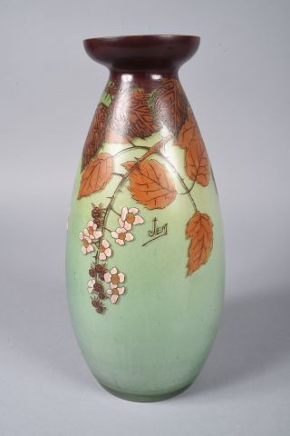 null François-Théodore LEGRAS (1839-1916). Grand vase ovoïde en doublé vert à décor...