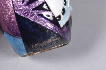 null Camille FAURÉ (1874-1956). Petit vase en cuivre émaillé à décor violet, bleu...
