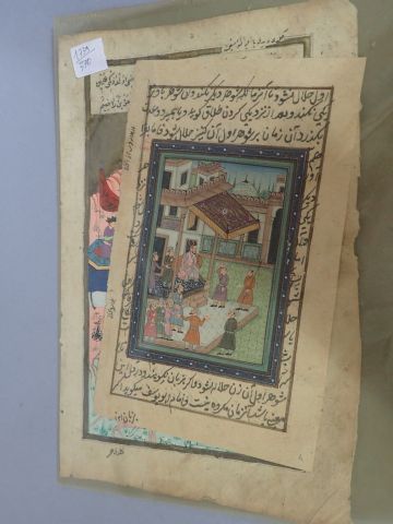 null Deux miniatures persanes sur papier dont une représentant une scène de chasse...