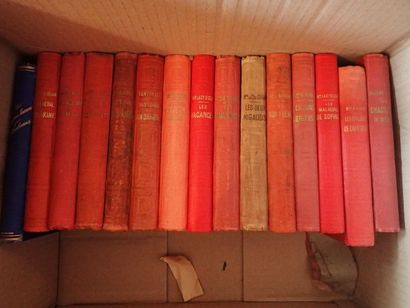 null LIVRES - BIBLIOTHEQUE ROSE. Lot de 14 volumes reliés de la bibliothèque rose...