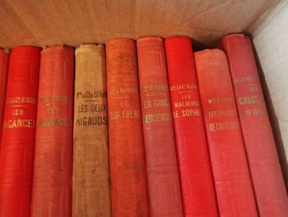 null LIVRES - BIBLIOTHEQUE ROSE. Lot de 14 volumes reliés de la bibliothèque rose...