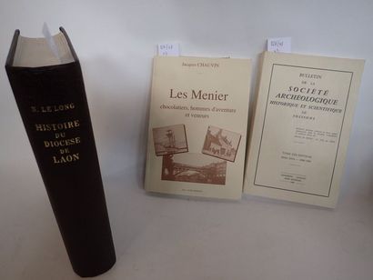 null Lot de deux volumes comprenant :

-	N. LE LONG. « Histoire Ecclésiastique et...