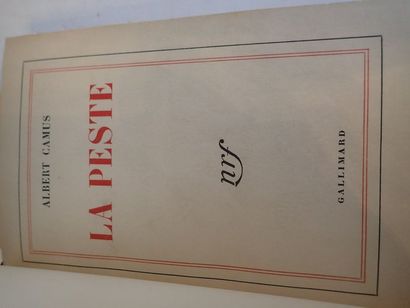null Lot de 2 volumes comprenant : Albert CAMUS « La Peste », Paris, Gallimard NRF,...