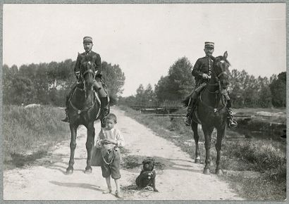 LES PETITS VAGABONDS, Pathé-Frères. SEPT PHOTOGRAPHIES ORIGINALES, 1905. 11,2 x LES...