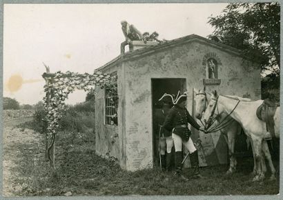 VENDETTA, Pathé-Frères. CINQ PHOTOGRAPHIES ORIGINALES, 1905. 11,2 x 16,2 cm, sou...