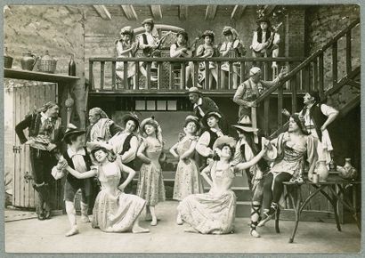 VENDETTA, Pathé-Frères. CINQ PHOTOGRAPHIES ORIGINALES, 1905. 11,2 x 16,2 cm, sou...