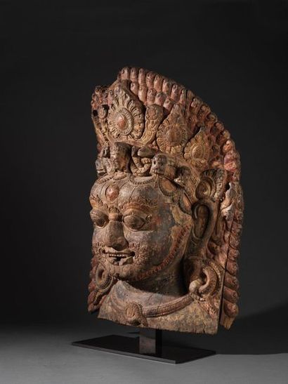 Bhairava Bhairava

Nepal, 16th-17th century

Wood with traces of polychromy, H: 60...