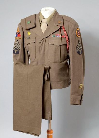 Uniforme d'un Sergent Technicien d'un bataillon...
