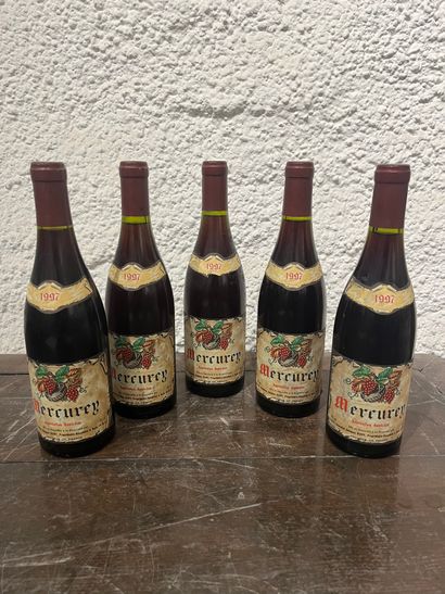 null 5 bouteilles Mercurey 1997 Domaine Jacques Dury, étiquettes tachées.