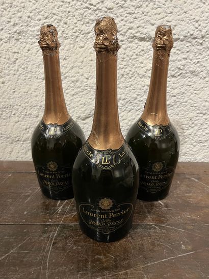 null 3 magnums Champagne Laurent Perrier Cuvée Grand Siècle , étiquettes légèrement...