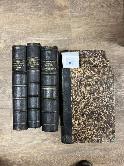 6 volumes collection des auteurs latins.