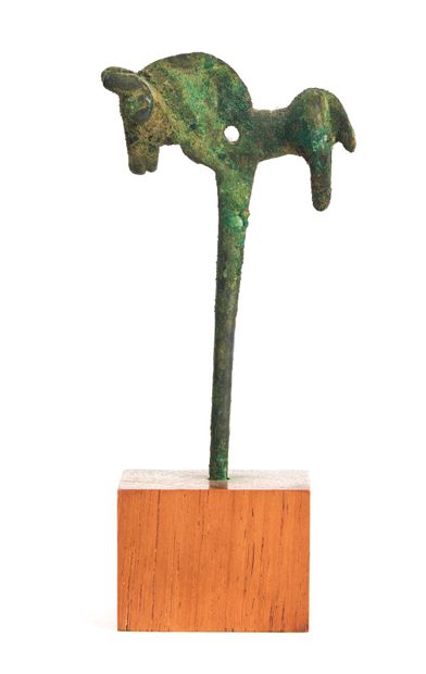 Kohol spatula with horse-shaped handle.
Bronze...