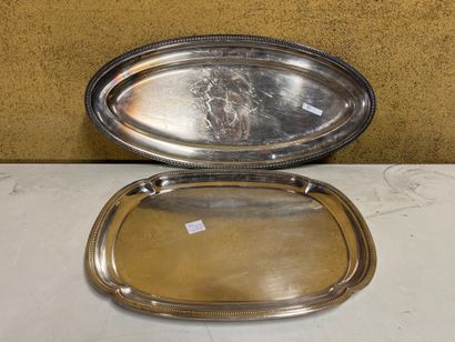 null Chrstofle silver-plated oval poly-lobed dish and an oval silver-plated dish
L:...