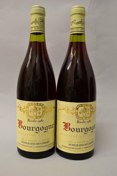 2 Bouteilles Bourgogne 1982 Mongeard-Mugneret,...