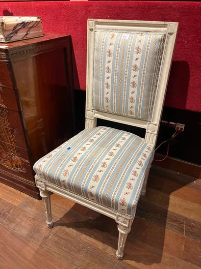 null Straight-back chair in cream relacquered wood. Tapered legs with curved flutes....
