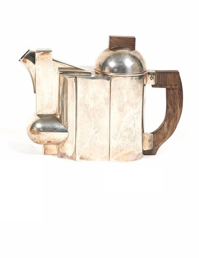 null KASIMIR MALEVITCH (1878-1935) (after) & CLETO MUNARI
Constructivist silver teapot...